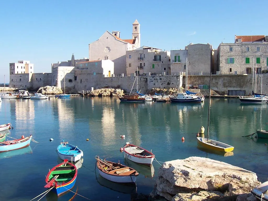 Centro Storico Suites Giovinazzo 2*,  Itálie